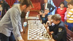 XV шахматный турнир имени Анатолия Карпова, сеанс одновременной игры