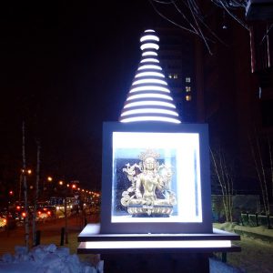Памятник Будде в Сургуте