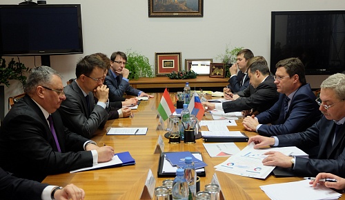 Министр энергетики Российской Федерации Александр Новак встретился сегодня в Москве с Министром внешних экономических связей и иностранных дел Венгрии
